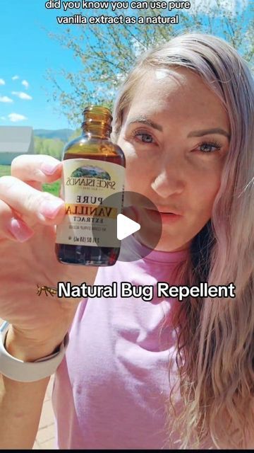 Lauren Gallegos on Instagram: "A natural bug repellent!

Get rid of those nasty chemicals you put on your skin to keep the bugs away! 

Pure vanilla extract works like a charm! 
Mix four parts of water to one part vanilla extract in a spray bottle or just rub vanilla extract on your skin 🦟

#naturalbugrepellent #bugrepellent #nontoxicliving #diybugspray #vanillaextract" Vanilla Extract Bug Repellent, 27 Life Hacks, Diy Bug Repellent, Ant Spray, Diy Bug Spray, Bug Spray Recipe, Natural Bug Spray, Essential Oils For Pregnancy, Home Medicine