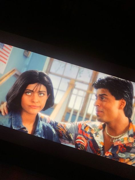 Kuch Kuch Hota Hai Aesthetic, Kajol Kuch Kuch Hota Hai, Shreya Core, Bollywood Wallpaper, Anne Movie, 90s Bollywood Aesthetic, Bollywood Films, Kuch Kuch Hota Hai, Movie Date