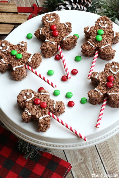 Easy Halloween Cookies Recipes, Krispie Treats Christmas, Rice Krispie Treats Christmas, Cookies And Candy, Halloween Cookie Recipes, Halloween Cookies Decorated, Gingerbread Party, Xmas Treats, Motivation Monday