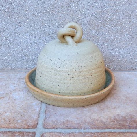 Butter Dish Pottery, Roasting Garlic, Garlic Roaster, Pottery Butter Dish, Coil Pottery, Ceramic Butter Dish, Pottery Videos, Garlic Bulb, Pottery Handbuilding