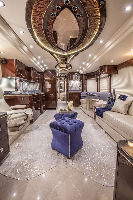 2015 Millennium Prevost H3-45, S4 #10090                                                                                                                                                      More Tour Bus Interior, Luxury Rv Living, Rv Interior Design, Jet Privé, Yacht Interior Design, Bus Interior, Luxury Motorhomes, Luxury Rv, Luxury Bus