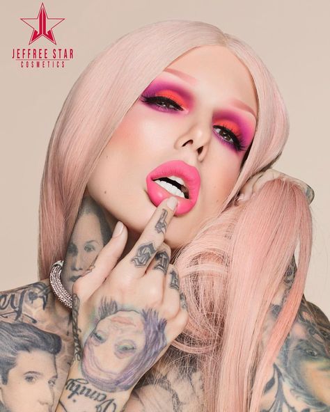 Jeffree Star Instagram, Fashion Magazine Photos, Burlesque Fashion, Lipstick Photos, Tattoed Girls, Candy Floss, Root Canal, Jeffree Star Cosmetics, Bold And The Beautiful