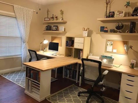 Small Office Two People, Split Home Office, His And Her Office, Home Office 2 Desks, Flex Space Ideas, Shared Office Space Ideas, His And Hers Office, Studio In Casa, Shared Home Office