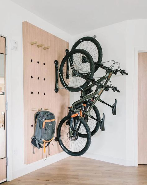 Bike Wall Storage, Bike Storage Design, Outdoor Gear Storage, Bike Storage Apartment, Bike Rack Garage, Gear Room, Bike Rack Wall, Bike Storage Solutions, Range Velo