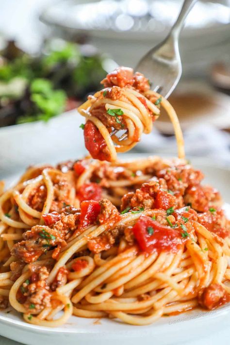 Italian Style Ground Turkey Spaghetti · Easy Family Recipes Pasta Ground Turkey Recipes, Spaghetti With Ground Turkey, Spaghetti Ground Turkey, Ground Turkey Baked Spaghetti, Turkey Spaghetti Recipes, Healthy Turkey Spaghetti Recipes, Ground Turkey Red Sauce Pasta, Ground Turkey Spaghetti Sauce, Ground Turkey Spaghetti