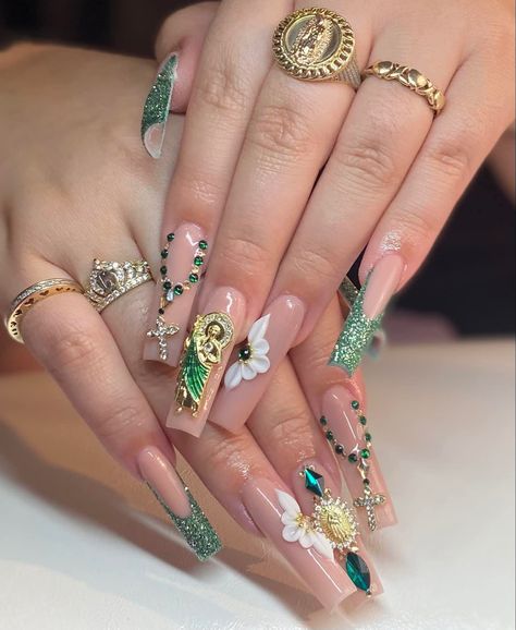 Buchona Vibes, Mexican Nails, Quinceanera Nails, Nail Appointment, Green Acrylic Nails, Cute Toe Nails, Simple Gel Nails, Nails Design With Rhinestones, Girly Acrylic Nails