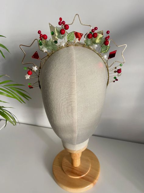 Diy Christmas Headbands, Christmas Headband Diy, Celestial Birthday, Christmas Crown, Photography 2023, Crown Halo, Diy Crown, Glam Christmas, Halo Crown