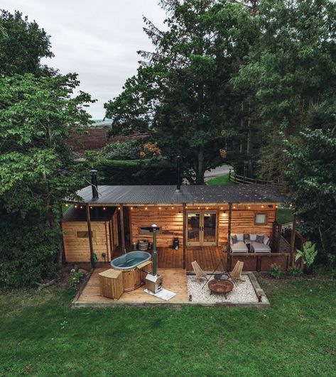 Welcome to Fieldhouse cabin. Set amidst beautiful farmland in the heart of Northumberland, Woodland Chase offers a luxurious adult-only escape from the everyday. 📍 Woodland Chase Cabins 🛏️ Sleeps 2 🏴󠁧󠁢󠁥󠁮󠁧󠁿 Northumberland Link in bio! #glamping #cabin #cosycabin #lodge #northumberland Off Grid Cabin Interior, Air Bnb Cabin, Glamping Interior, Airbnb Cabins, Glamping Uk, Airbnb Cabin, Wood Fired Hot Tub, Tiny House Family, Woodland Cabin