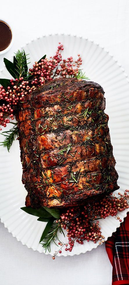 Christmas Potluck, Christmas Main, Prime Rib Recipe, Xmas Dinner, Festive Dinner, Rib Roast, Christmas Food Dinner, Beef Tenderloin, Prime Rib