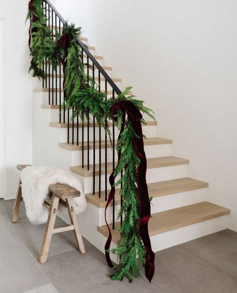 Marie Flanigan Interiors on Instagram: "A curated Christmas.⁠ ⁠ Photos @Juliesoefer⁠ ⁠ #homedecor #interiorstyling #interiordesigner #garland #wreath #stairs #christmas" Pine Garland Christmas, Norfolk Pine Garland, Stair Banister, Norfolk Pine, Stair Railings, Pine Garland, Green Tone, Natural Christmas, Christmas Greenery