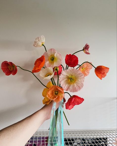 Poppies Flower Bouquet, Poppies Flower Arrangement, Red Poppies Bouquet, Wedding Flowers Poppies, Poppy Floral Arrangements, Poppy Flowers Wedding, Red Poppy Bouquet, Crepe Flower Bouquet, Poppies Wedding Bouquet