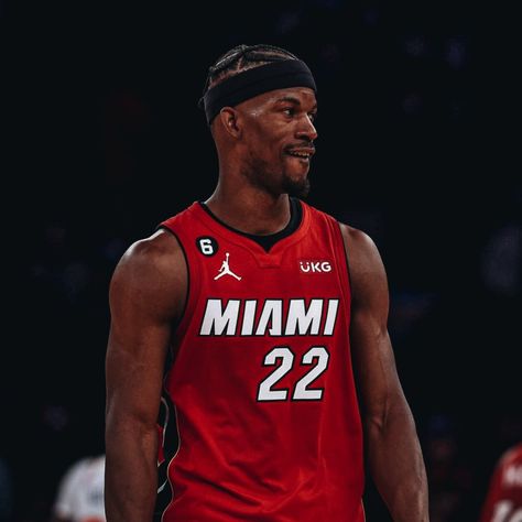 Jimmy Butler Pfp, Nba Pfp, Jimmy Butler Miami Heat, Basketball Players Nba, Jimmy Butler, Nba Pictures, Sports Stars, Miami Heat, Nba Players