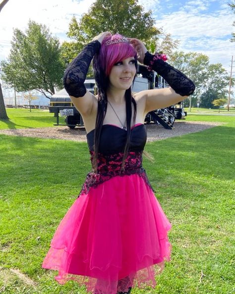 Formal Scene Outfits, 2000s Homecoming Dress, Scene Prom Dress, Emo Homecoming, Scene Queen Prom Dress, Emo Prom Dresses, Pink Scene Outfits, Pink Scene Aesthetic Outfit, Scene Dresses