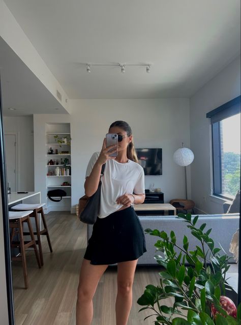 plain white tee and simple black skirt 🖤 Plain White Tee Outfit, Shirt Skirt Outfit, White Tees Outfit, Skirt Outfit Casual, Plain White Tee, Tshirt Skirt, Black Skirt, Shirt Skirt, Black Shorts