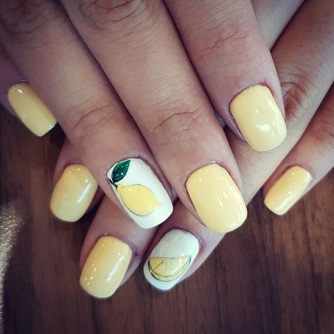 Lemon Nail Designs, Lemon Nail Art, Bright Summer Nails Designs, Fruit Nail Designs, Lemon Nails, Fruit Nail Art, Pink Chrome Nails, Hard Gel Nails, Bright Summer Nails