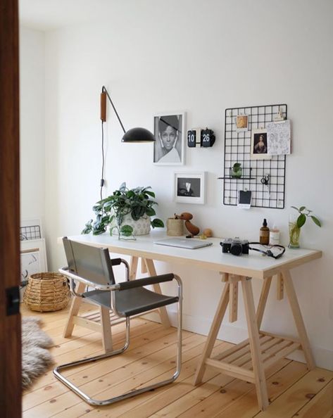 Scandi Office, 아파트 인테리어, Workspace Inspiration, Clean Office, Home Office Space, Scandinavian Home, Office Inspiration, Home Office Design, Apartment Therapy