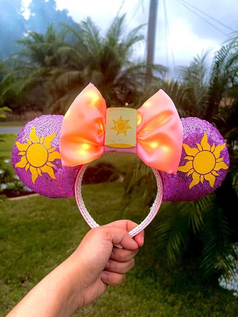 Tangled Disney, Diy Disney Ears, Disney Ears Headband, Diy Mickey Ears, Disney Mickey Ears, Flynn Rider, Disney Inspired Outfits, Princess Inspired, Minnie Mouse Ears