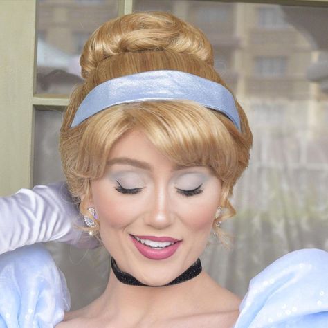 Cinderella Look Hair, Cinderella Look Makeup, Cinderella Aesthetic Makeup, Cinderella Makeup Look Disney Princess, Cinderella Makeup, Cinderella Face, Cinderella Face Character, Cinderella Pictures, Classy Makeup