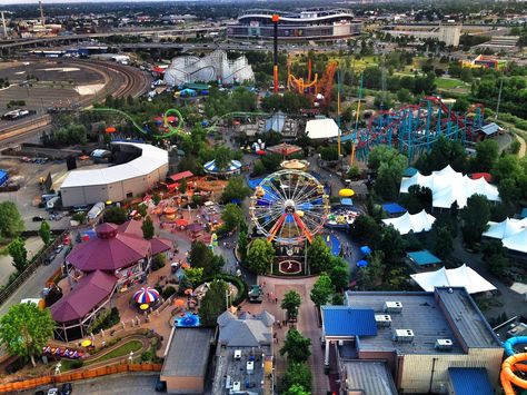 Elitch Gardens Amusement Park. Denver, Colorado. Elitch Gardens, Indoor Amusement Parks, 6 Flags, Amusement Parks, Colorado River, Different Perspectives, Denver Co, Denver Colorado, Amusement Park