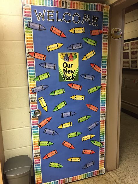 September door Bulletin Board - Crayon - Welcome - Our new pack - Terrific Preschool Years Crayon Themed Classroom, Preschool Door, Classroom Door Displays, School Door Decorations, Preschool Bulletin, Preschool Classroom Decor, Preschool Bulletin Boards, School Doors, Back To School Bulletin Boards