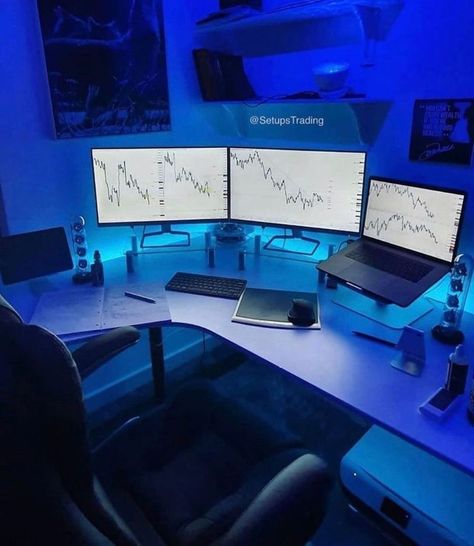 Trading Desk, Computer Desk Setup, Home Studio Setup, Trading Charts, Gaming Room Setup, Computer Setup, Workspace Design, Day Trader, Pc Setup