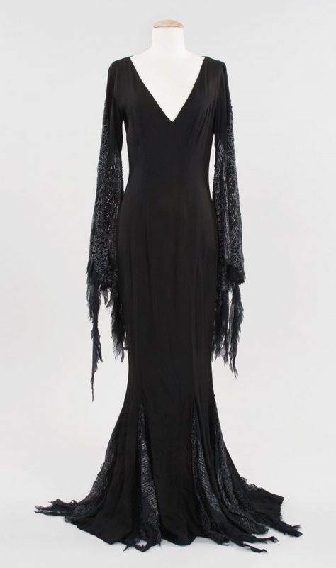 Gothic Charm School: pretty things — The original Morticia Addams costume.... Morticia Addams Dress, Morticia Addams Costume, Addams Dress, Addams Familie, Addams Family Costumes, Anjelica Huston, Morticia Addams, Black Wardrobe, Adams Family