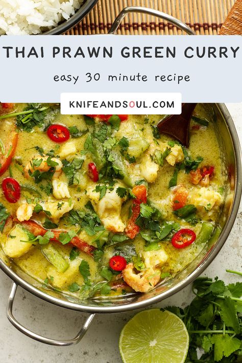 Shrimp Green Curry, Thai Prawn Curry, Authentic Thai Green Curry, Creamy Curry Sauce, Thai Green Curry Recipe, Thai Curry Recipes, Green Curry Sauce, Green Curry Recipes, Coconut Curry Shrimp