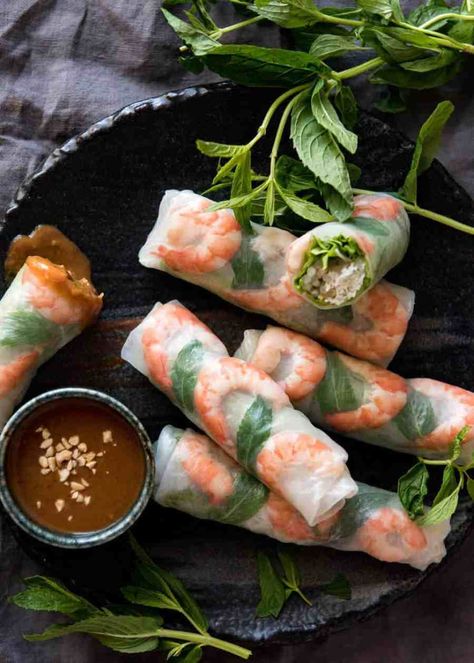 Vietnamese Rice Paper Rolls, Healthy Spring Rolls, Vietnamese Rice Paper, Vietnamese Rice, Shrimp Spring Rolls, Vietnamese Spring Rolls, Bun Cha, Cibo Asiatico, Fresh Spring Rolls