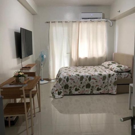 S&E Condo #909 offers accommodations in Iloilo City, 1.2 miles from Jaro Metropolitan Cathedral and 2.4 miles from Molo Church. This apartment provides accommodations with a balcony. Free Wifi is available throughout the property and Smallville Complex is 1.1 miles away. Opening onto a terrace, the air-conditioned apartment consists of 1 bedroom and a fully equipped kitchen. A flat-screen TV is provided. The accommodation is non-smoking. Miagao Church is 26 miles from the apartment, while Ateneo Iloilo City, Terrace, Smallville, Screen Tv, Free Wifi, Flat Screen, Apartment, Pool, Hotel