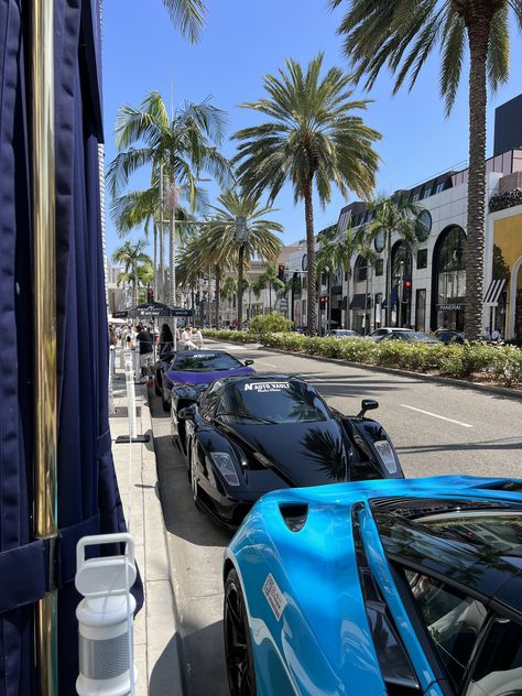 Auto Vault brings out some Super Cars for Rodeo Drive Celebrates! Rodeo Drive Aesthetic, Summer Places, Drive Aesthetic, Hollywood Dream, California Aesthetic, Los Angeles Hollywood, Miami Travel, Aesthetic Places, Rodeo Drive