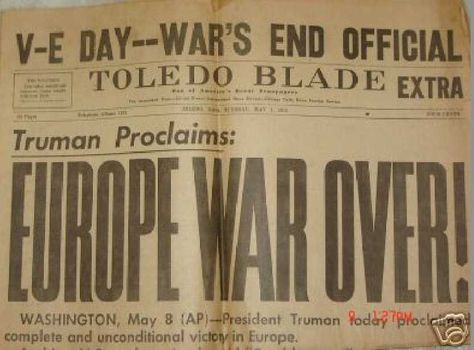 Here's how the Toledo (Ohio) Blade announced V-E Day (Victory in Europe) Point Of Grace, Calm After The Storm, Praise And Worship Music, Ap World History, Newspaper Headlines, History Nerd, Historical Newspaper, Toledo Ohio, E Day