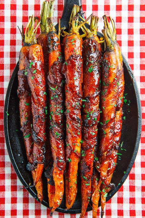 Maple Glazed Bacon Wrapped Roasted Carrots Roasted Glazed Carrots, Maple Glazed Bacon, Roasted Carrots Recipe, Buffalo Cauliflower, Cooked Carrots, Carrot Recipes, Bacon Recipes, Roasted Carrots, Bacon Wrapped