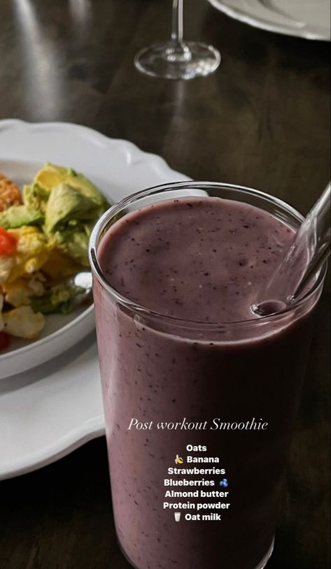 Health lifestyle smootie fruits protein easy Protein Fruit Smoothie, Smoothie Aesthetic, Healthy Juice Drinks, Smoothie Ideas, Fruit Smoothie Recipes Healthy, Post Workout Smoothie, Smoothie Recipes Healthy Breakfast, Healthy Lunch Meal Prep, Healthy Drinks Smoothies