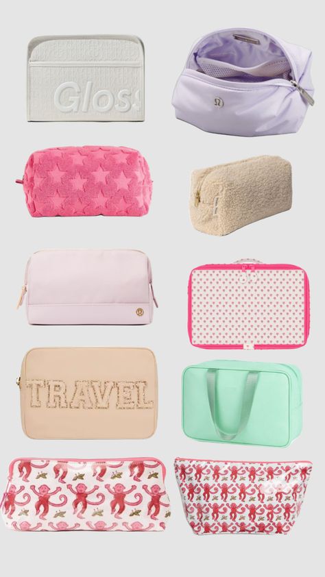 Preppy makeup bags Makeup Bags For School, Makeup Bag Preppy, Cute Makeup Bags For Teens, Preppy Toiletry Bag, Preppy Makeup Bags, Aesthetic Makeup Pouch, Preppy Pouches, Preppy Lunchboxes, Toilet Tree Bag