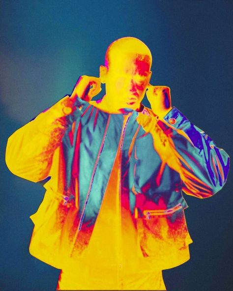 Skepta on Instagram: “NEW COLORS TONIGHT @ 6PM UK TIME @colorsxstudios @felixglasmeyer” Aesthetic Music, Unique Aesthetic, New Artists, Berlin, Dots, Neon, Yellow, Blue