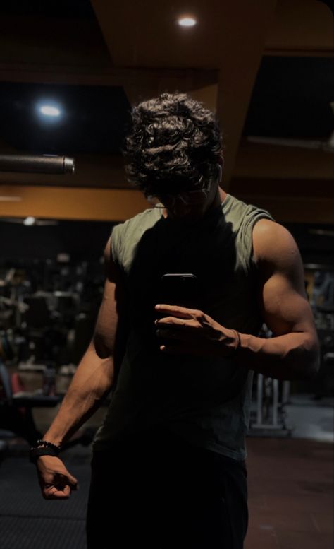 Total Body Workout Plan, Andrew Huberman, Aesthetics Bodybuilding, Weight Gain Workout, Workout Pics, Gym Photography, Gym Wallpaper, Gym Mirrors, Gym Boy