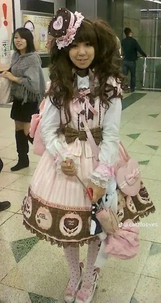 Ouji Fashion Pink, Pink Brown Outfit, Brown Pink Dress, Angelic Pretty Dress, Chocolate Outfit, Estilo Harajuku, Most Paused Movie Scenes, 일본 패션, Lolita Outfits