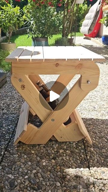 2x4 Chairs Diy, Scrap Lumber Projects Diy, Palets Ideas, Diy Wood Projects For Beginners, Scroll Down, Backyard Table, Outdoor Woodworking Projects, Outdoor Wood Projects, Diy Stool