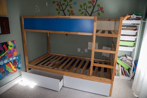 Hacking the KURA into a bunk bed with storage Storage Origami, Kura Cama Ikea, Cama Ikea Kura, Ikea Bunk Bed, Bunk Beds For Boys Room, Bunk Bed With Storage, Cama Ikea, Ikea Kura Bed, Diy Bunk Bed