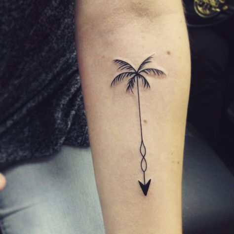 *Follow your arrow wherever it points* *straight to the palm trees* Palm Tree Arrow Tattoo, Tree Tattoo With Quote, Trifecta Tattoo, Small Palm Tree Tattoo, Palm Tree Tattoo Ideas, Tattoo With Quote, Tattoo Line Work, Tree Tattoo Ideas, Glyph Tattoo