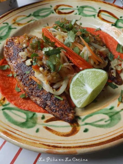 Two Easy Mexican Fish Recipes~Fresh Salsa! - La Piña en la Cocina Mexican Fish Recipes, Mexican Fish, Battered Fish Tacos, Blackened Fish Tacos, Blackened Fish, Blacken Fish, Seared Fish, Recipe Using Chicken, Mexican Recipe