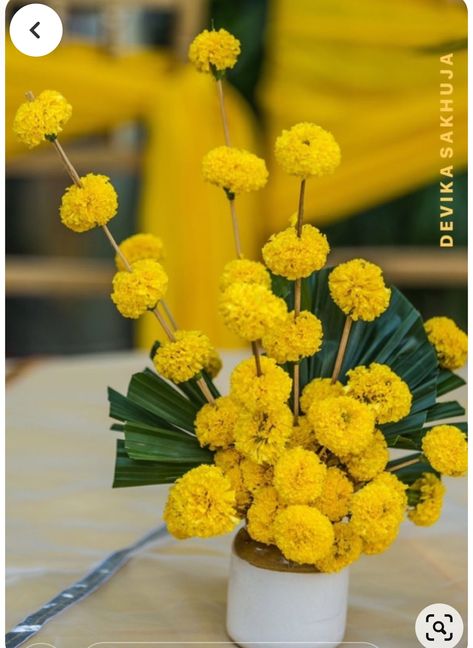 Home Decoration For Onam, Diwali Decorations At Home Diy Entrance, Onam Decoration Ideas For Home, Marigold Home Decor, Marigold Decoration At Home, Onam Celebration Decoration, Onam Decoration Ideas For College, Onam Flower Decoration, Onam Decoration Ideas