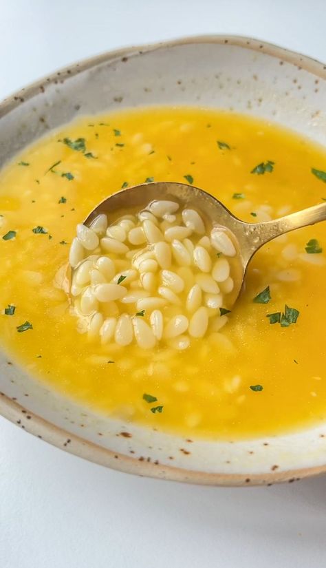 Easy Pastina Soup - The Modern Nonna Soupy Pasta Recipes, Delicious Italian Food, Pastina Soup Recipes, Food Recipes Italian, Italian Pastina Soup, Soup For Colds, Italian Pastina, Types Of Soup, Cold Recipes