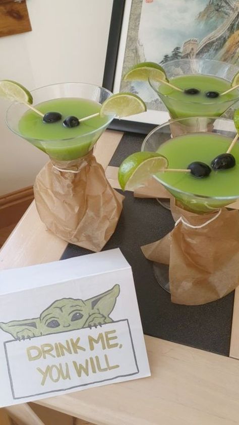 Star Wars Drinking Game, Star Wars Alcoholic Drinks, Themed Cocktail Night Ideas, Star Wars Drinks Cocktails, Star Wars Themed Drinks, Star Wars Appetizers, Star Wars Bachelorette Party, Star Wars Cocktails, Yoda Cocktail