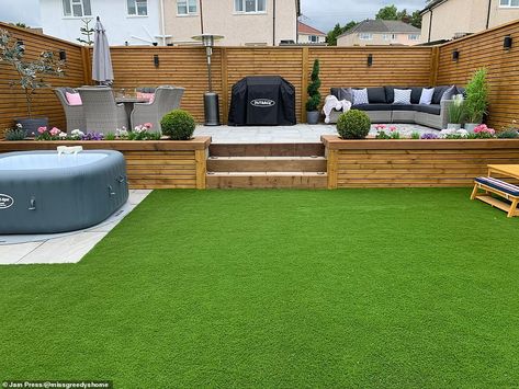 Grass Garden Ideas, Artificial Grass Garden, Grass Garden, Garden Seating Area, Hot Tub Garden, Modern Backyard Landscaping, Back Garden Design, Garden Wallpaper, Backyard Remodel