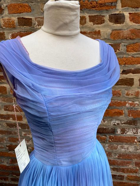 Periwinkle Dress Prom, Periwinkle Dress Formal, Blue Silk Dresses, Periwinkle Fashion, Periwinkle Outfit, Periwinkle Gown, Periwinkle Prom Dress, Periwinkle Wedding, Hoco Inspo