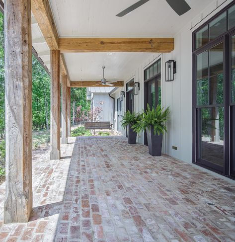 Brick Floors, Home Designs Exterior, Brick Pavers, Modern Farmhouse Exterior, Casa Exterior, Brick Flooring, Brick Patios, White Farmhouse, Porch Design