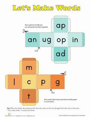 First Grade Phonics Games Worksheets: Roll a Word #Freebie #PhonicsWork Family Words, Phonics Centers, Reading Stations, First Grade Phonics, Literacy Resources, Phonics Games, Reading Games, Jolly Phonics, Open Board