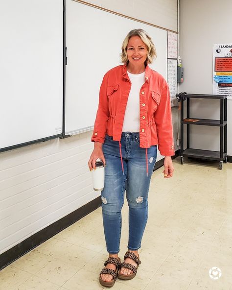 Casual everyday spring teacher outfit featuring a coral cropped anorak utility jacket, white tank top, leopard footbed sandals, and distressed jeans #petite #teacher #tanktop #coral #utilityjacket #croppedjacket #spring #Lifestyle #everyday #casual #leopard #leopardsandals http://liketk.it/3exJX @liketoknow.it #liketkit Coral Jacket Outfit, Spring Jacket Outfit, Coral Jacket, Spring Teacher Outfits, Teacher Outfit, Utility Jacket, Mom Outfits, Distressed Jeans, Jacket Outfits