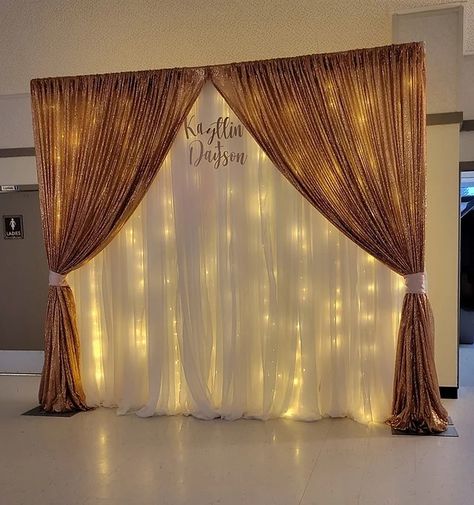 Gold Photo Booth Backdrop, Golden Hour Prom Theme, Gold Backdrop Ideas, Gold Prom Theme, Homecoming Background, Prom Photo Backdrop, Gold Photo Backdrop, Curtain Photo Backdrop, Pinoy Christmas